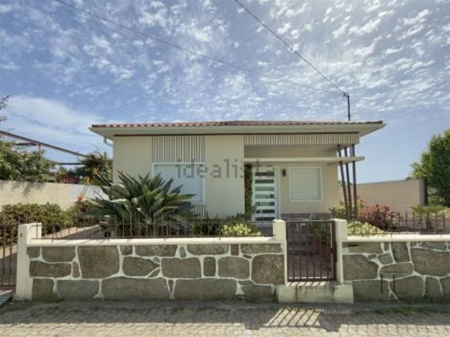 Casa venda em Pedras Rubras, Vila Nova da Telha
