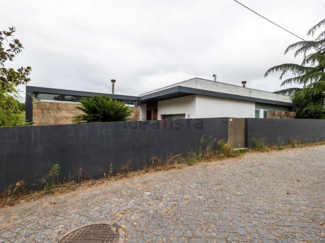 Casa venda em Santo Tirso, Porto