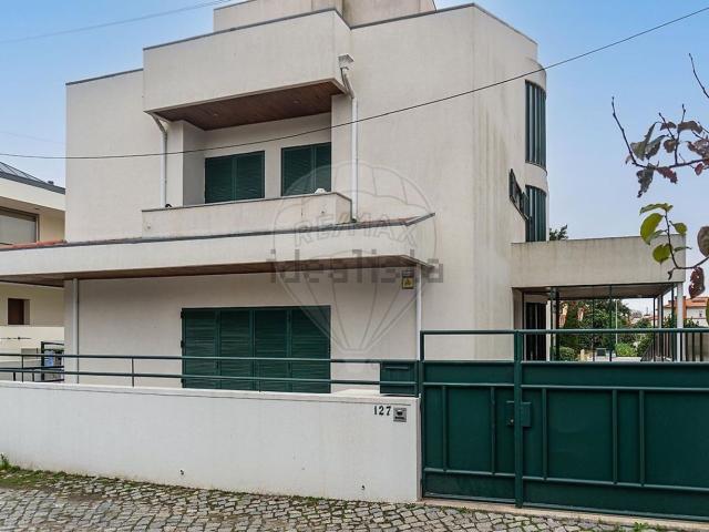 Casa venda em Vilar de Andorinho, Vila Nova de Gaia