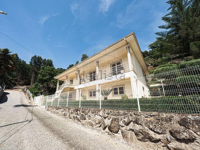 Casa venda em Santo Tirso, Porto