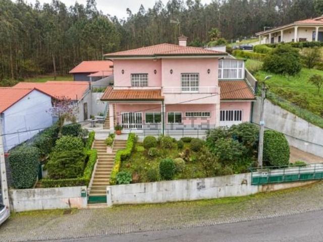 Moradia venda em Vilarinho Das Cambas, Igreja