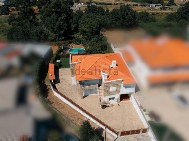 Casa venda em Vilela, Bitarães