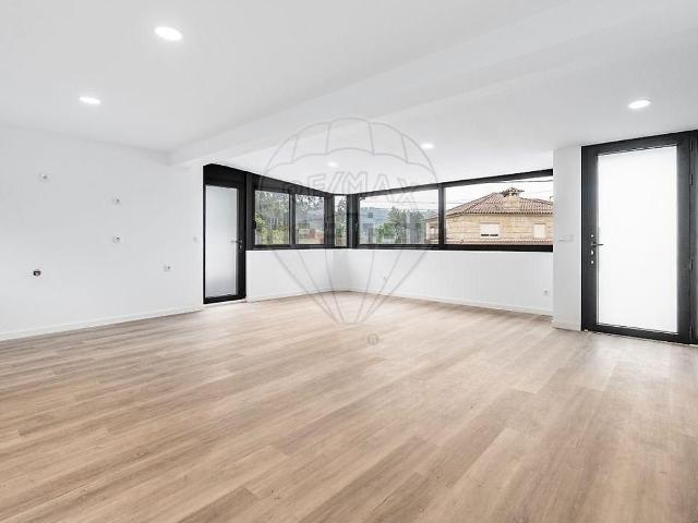 Casa venda em Póvoa De Lanhoso, Braga