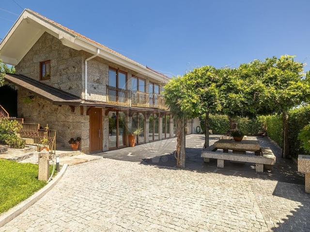 Casa venda em Vilela, Bitarães