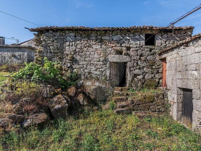 Casa venda em Urjal, Amares