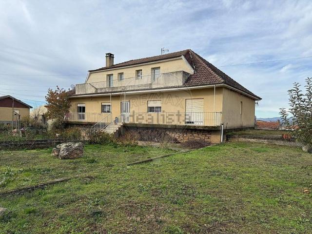 Casa venda em Matela, Bragança