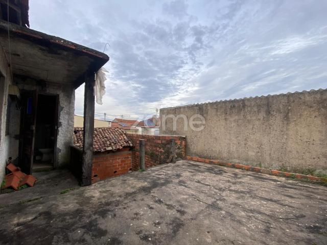 Casa venda em Coimbrã, Botão