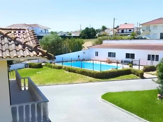 Casa venda em Alenquer (Santo Estêvão e Triana), Alenquer
