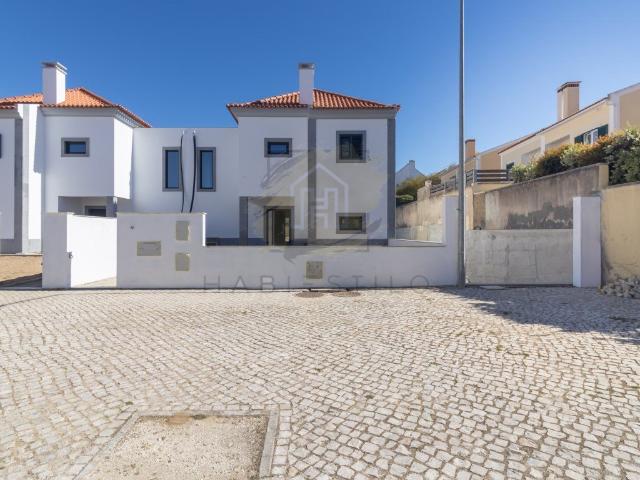 Vivenda venda em Azeitão (São Lourenço e São Simão), Setúbal