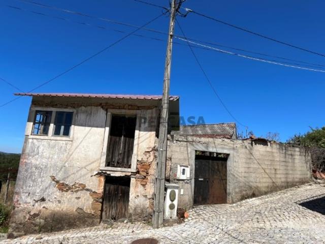 Casa venda em Figueiró Dos Vinhos, Leiria