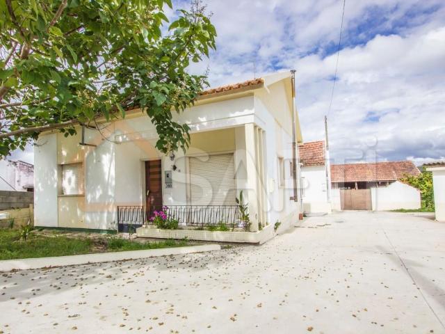 Vivenda venda em Parceiros e Azoia, Leiria