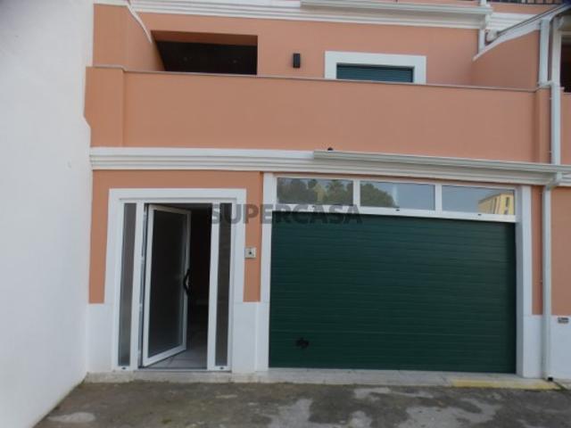 Casa venda em Mexilhoeira da Carregação, Parchal