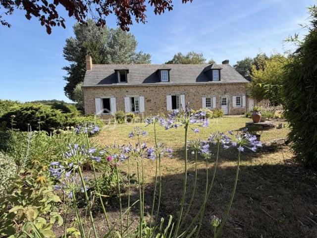 Château vente à Angers, Morannes