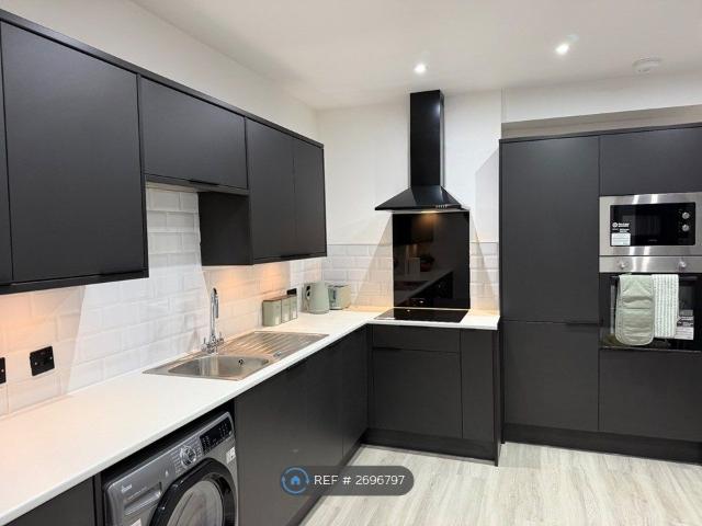 Room for rent in Hythe, Fordham Heath