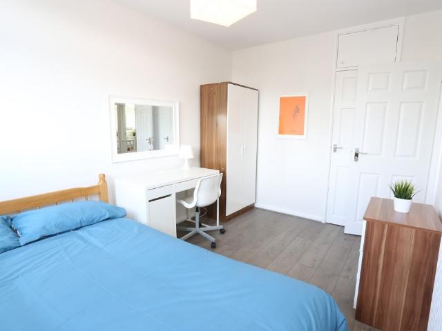 Room for rent in Canary Wharf, Greater London
