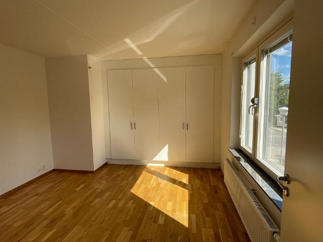 Lägenhet hyra i Jordbro, Stockholm