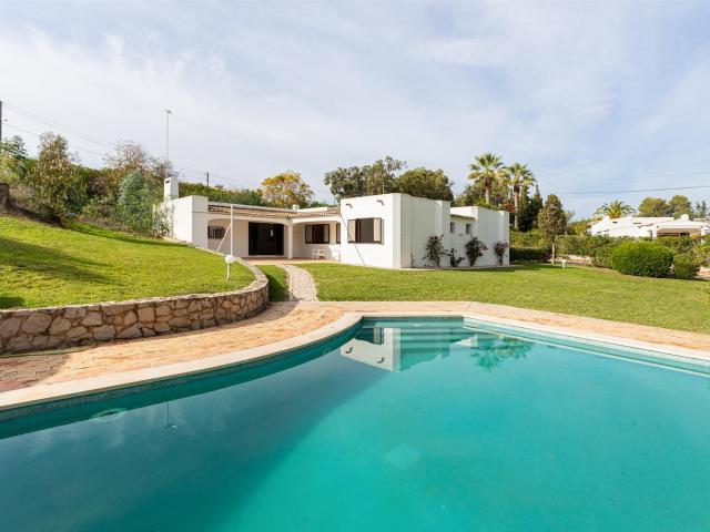 Vivenda venda em Albufeira e Olhos de Água, Albufeira