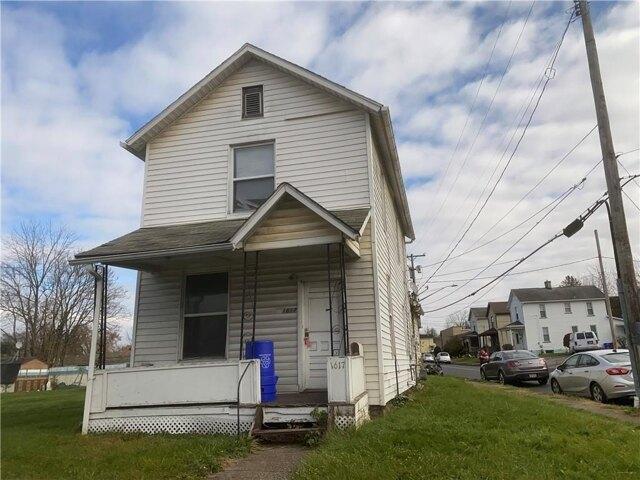 House for sale in New Castle, Pennsylvania