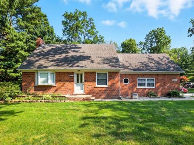 House for sale in Clinton Township