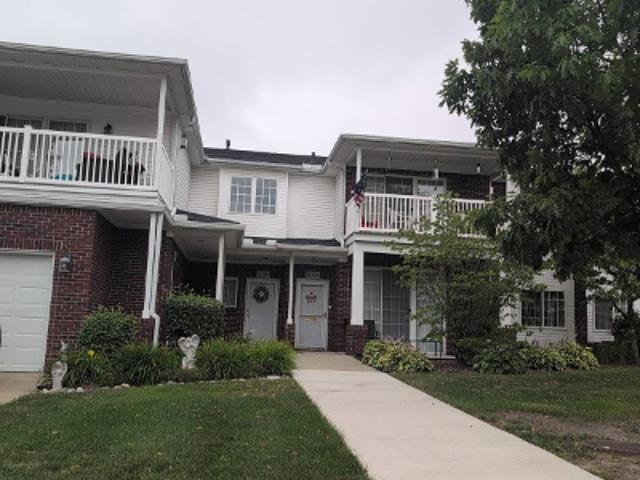 Condo for sale in Moravian Manor, Sterling Heights