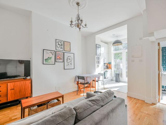 Apartment for rent in London Borough of Islington, Greater London