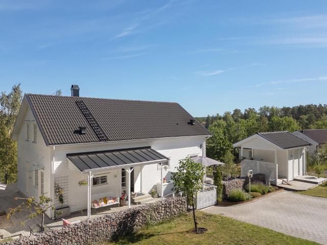 Villa till salu i Ekerö, Stockholm
