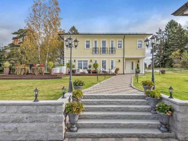 Villa till salu i Vallentuna, Stockholm