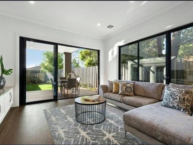 House for rent in Box Hill North, Melbourne