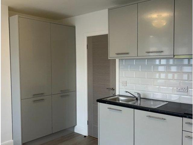 Studio for rent in London Borough of Merton, Greater London