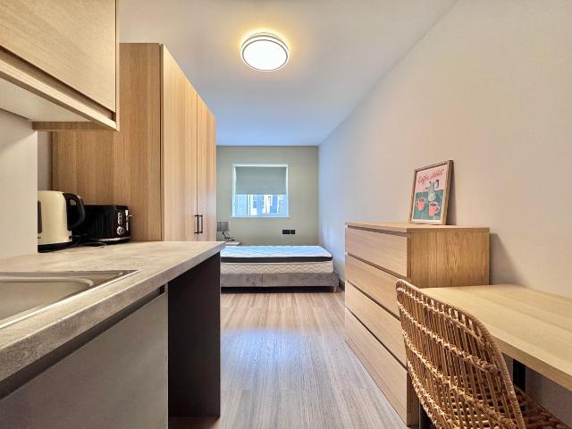 Room for rent in London Borough of Merton, Greater London