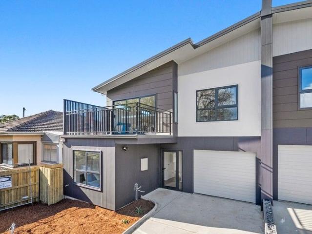 Townhouse for sale in Glenorchy