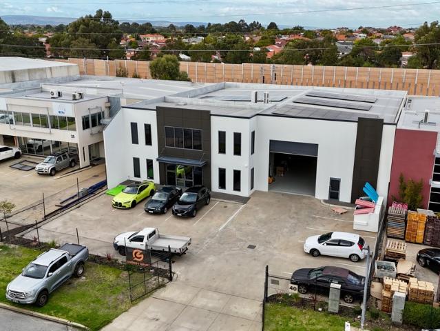 Warehouse for rent in Canning Vale, Western Australia