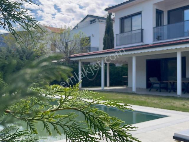 Karaburun, İzmir içerisinde satılık Villa