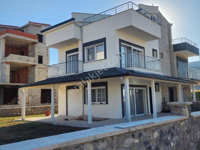 Karaburun, İzmir içerisinde kiralık Villa