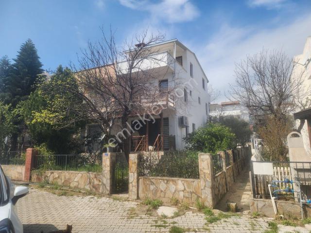 Karaburun, İzmir içerisinde kiralık Villa