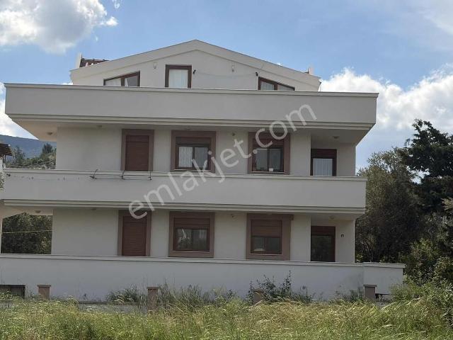 Karaburun, İzmir içerisinde kiralık mülk