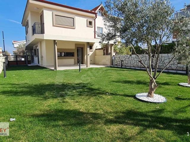 Karaburun, İzmir içerisinde satılık Villa
