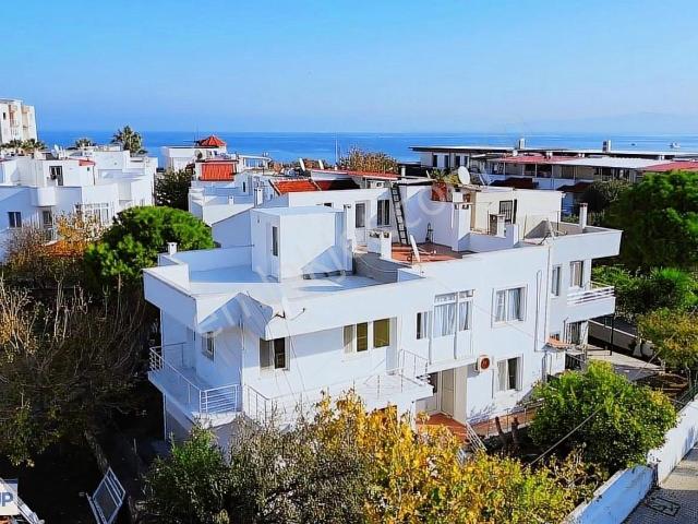 Karaburun, İzmir içerisinde satılık Villa