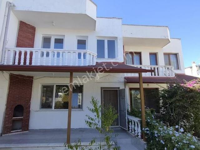 Karaburun, İzmir içerisinde kiralık Villa