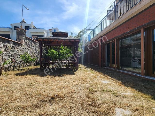 Karaburun, İzmir içerisinde satılık Villa