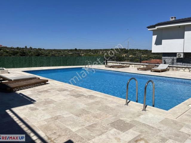 Karaburun, İzmir içerisinde satılık Villa