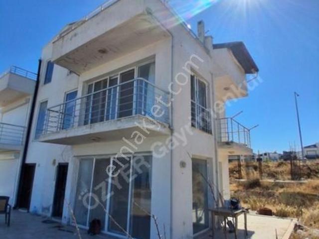 Karaburun, İzmir içerisinde kiralık Villa