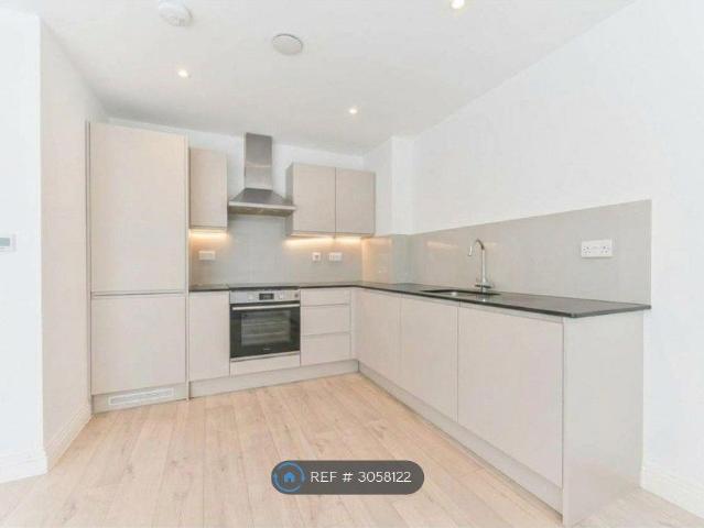 Apartment for rent in London Borough of Croydon, Greater London