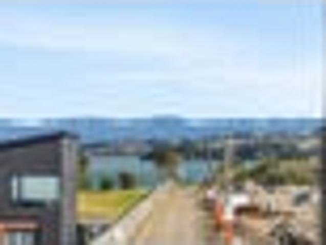 Townhouse for sale in Paremoremo, Oroua County
