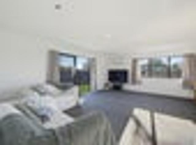 House for sale in Chaslands, Canterbury