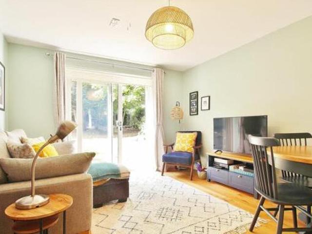 House for sale in Isleworth, Greater London