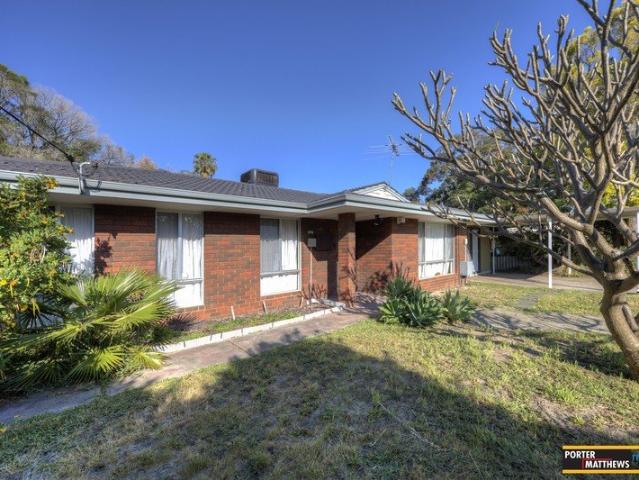 House for sale in Forrestfield, City Of Kalamunda