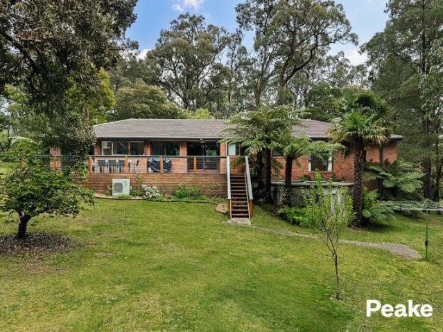 House for sale in Cockatoo, Melbourne