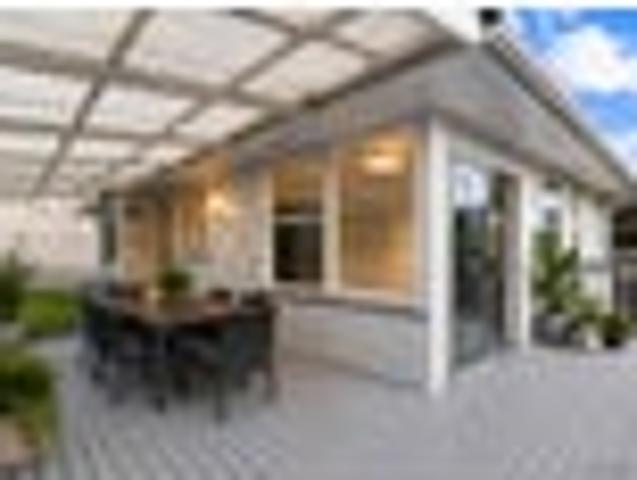 House for sale in Kelston