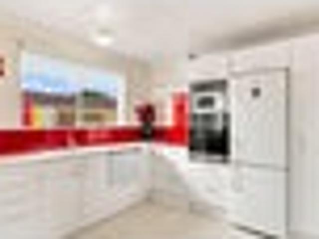 Townhouse for sale in Otakou